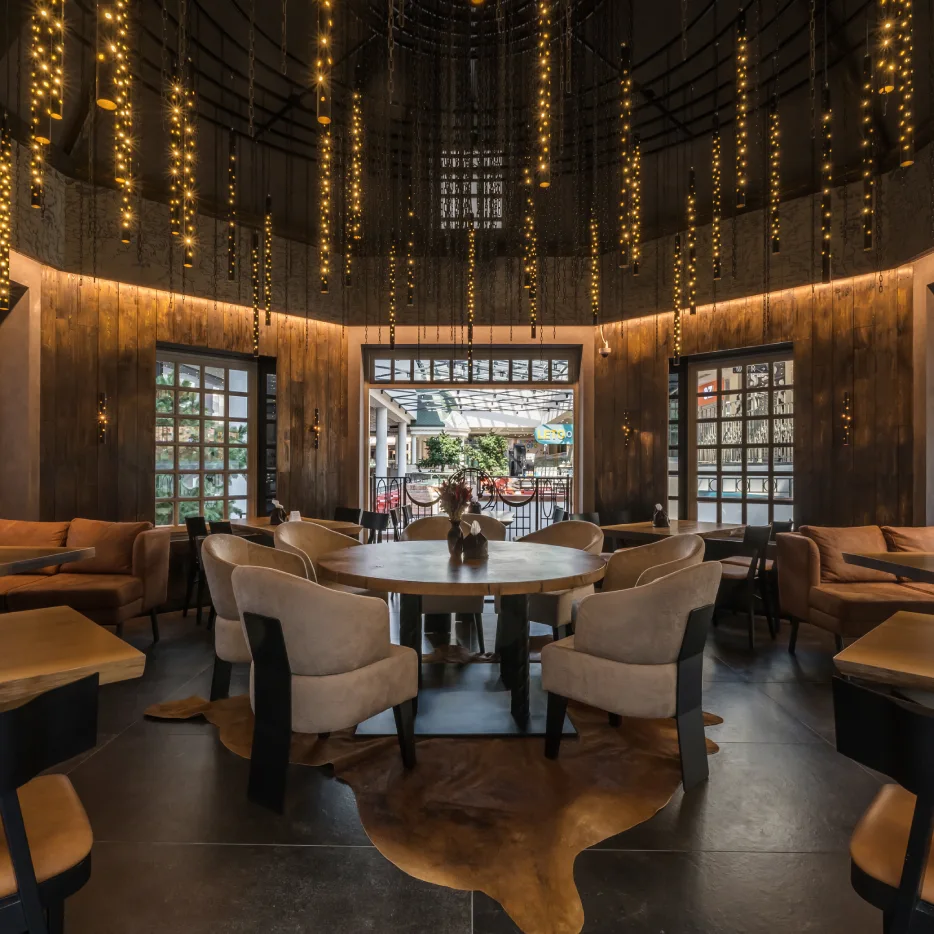 Lobby and Lounge Tables