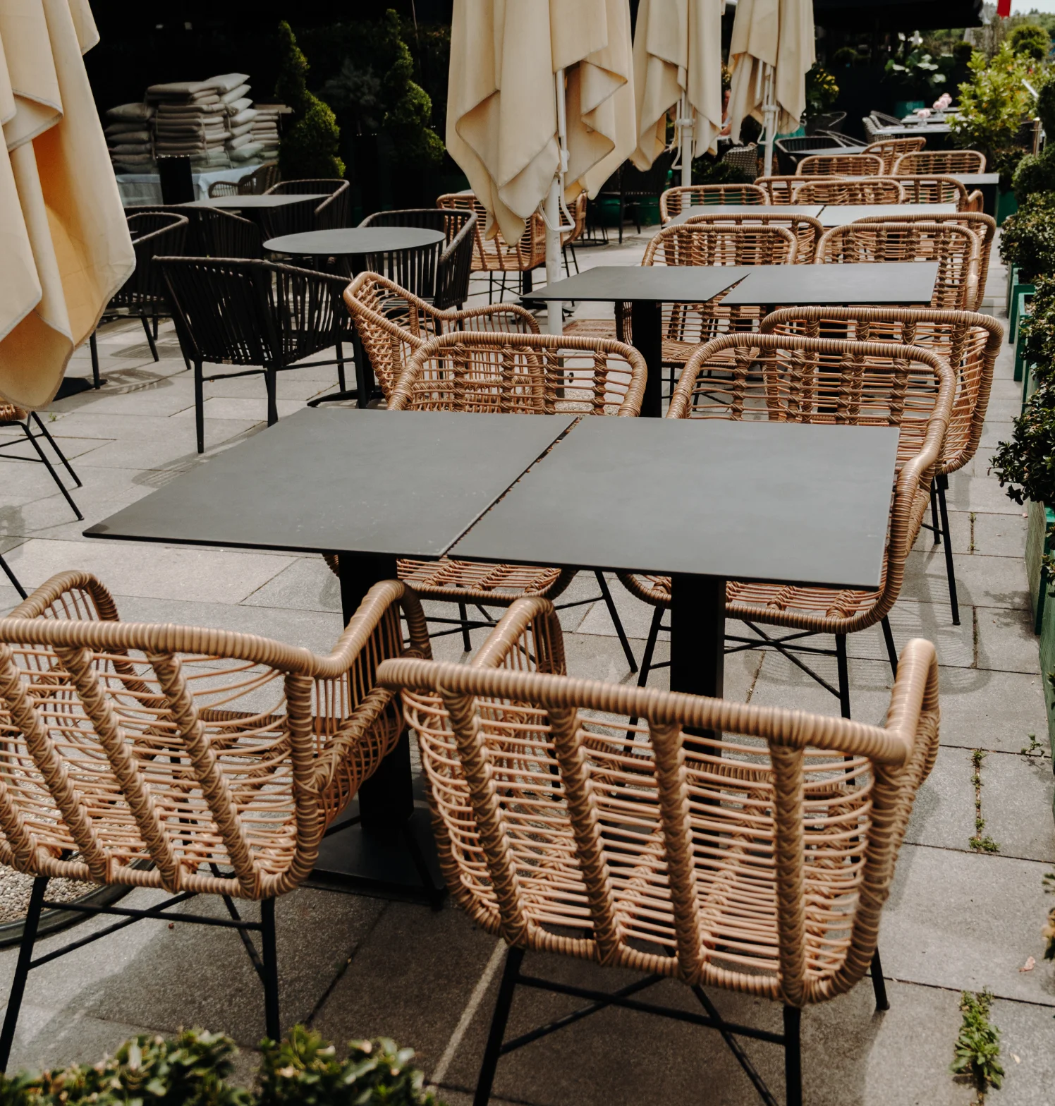 Weather and Corrosion-Resistant Outdoor Materials for Everyday Outdoor Use